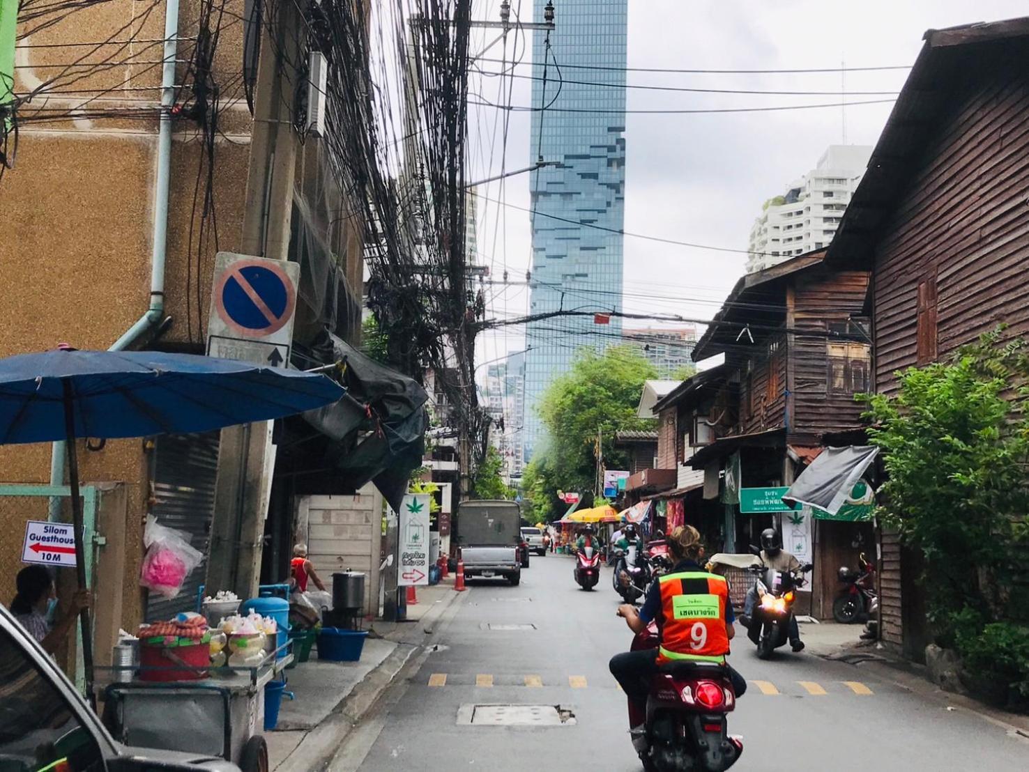 Silom Guesthouse Bangkok Exteriör bild