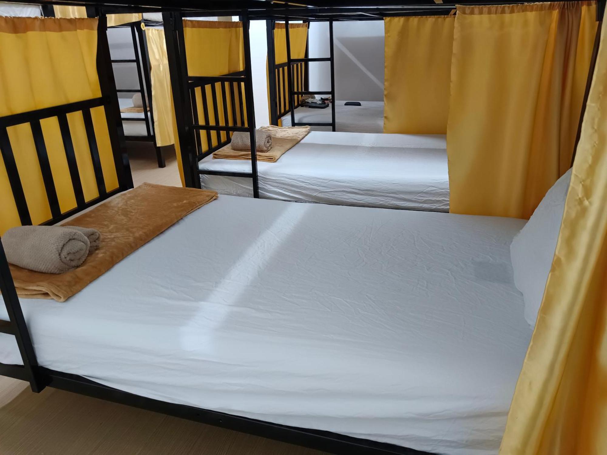Silom Guesthouse Bangkok Exteriör bild